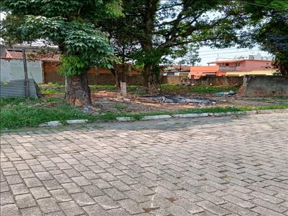 Terreno à Venda