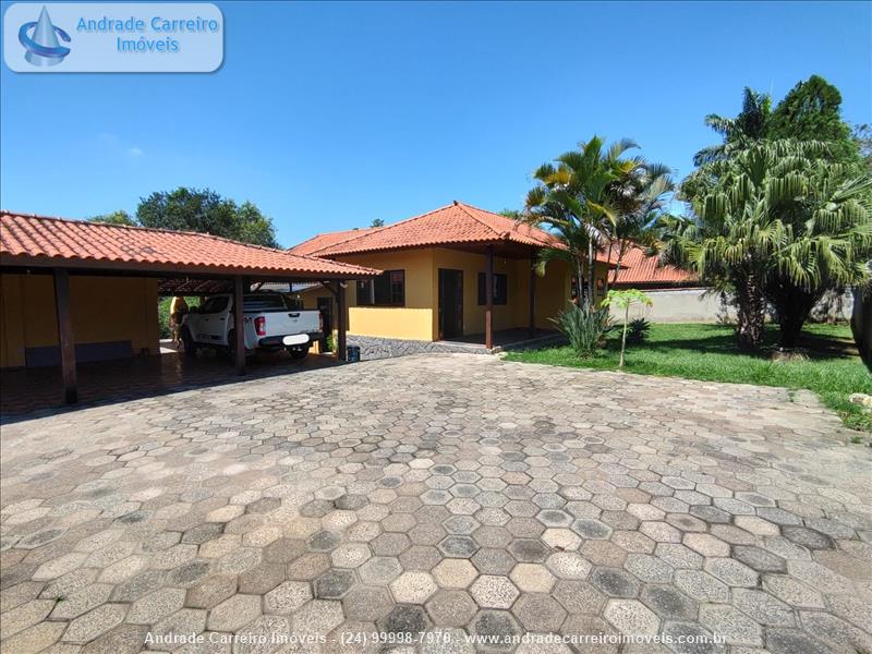 Casa a Venda no Jardim Martineli em Itatiaia