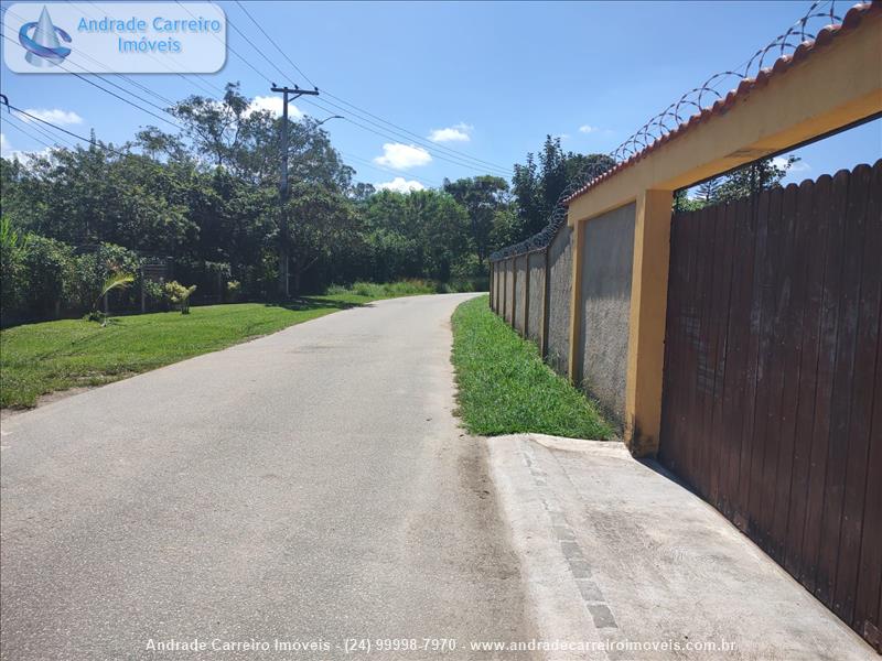 Casa a Venda no Jardim Martineli em Itatiaia