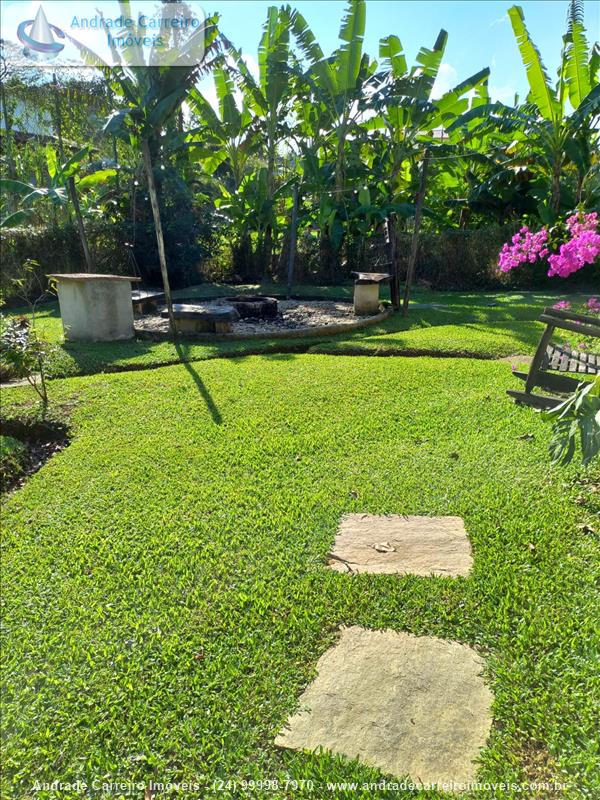 Casa a Venda no Jardim Martineli em Itatiaia