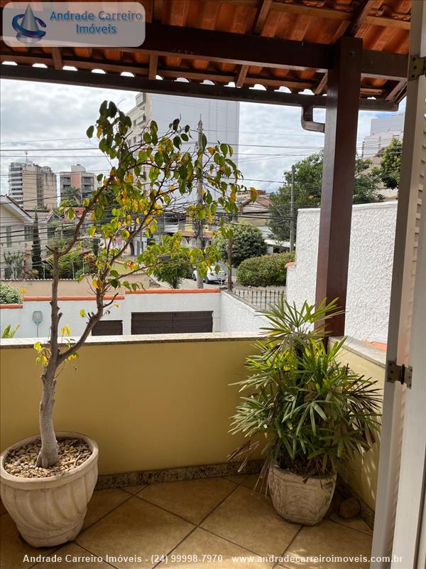 Casa a Venda no Jardim Amália 1 em Volta Redonda