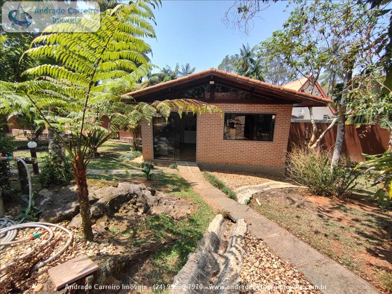 Casa a Venda no Jardim Martineli em Itatiaia