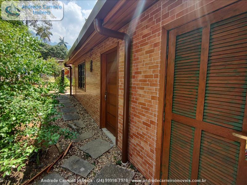 Casa a Venda no Jardim Martineli em Itatiaia