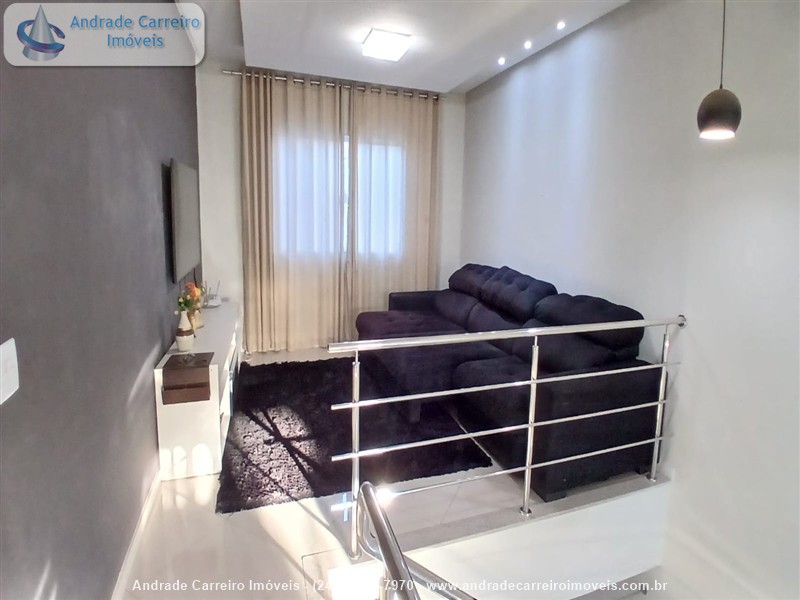 Casa a Venda no Mirante da Colina em Volta Redonda