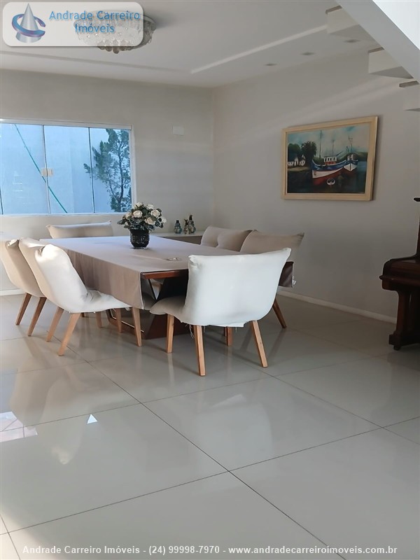 Casa a Venda no Mirante da Colina em Volta Redonda