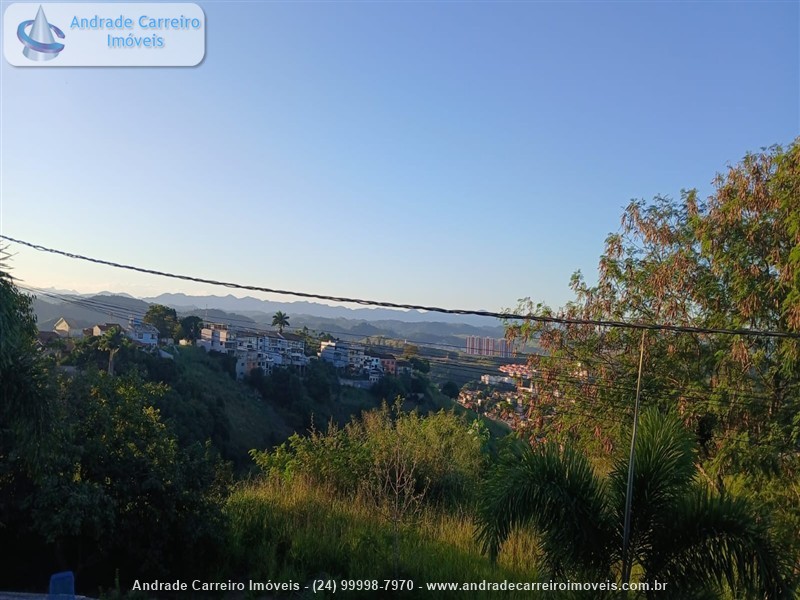 Casa a Venda no Mirante da Colina em Volta Redonda