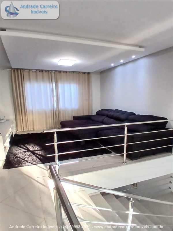 Casa a Venda no Mirante da Colina em Volta Redonda