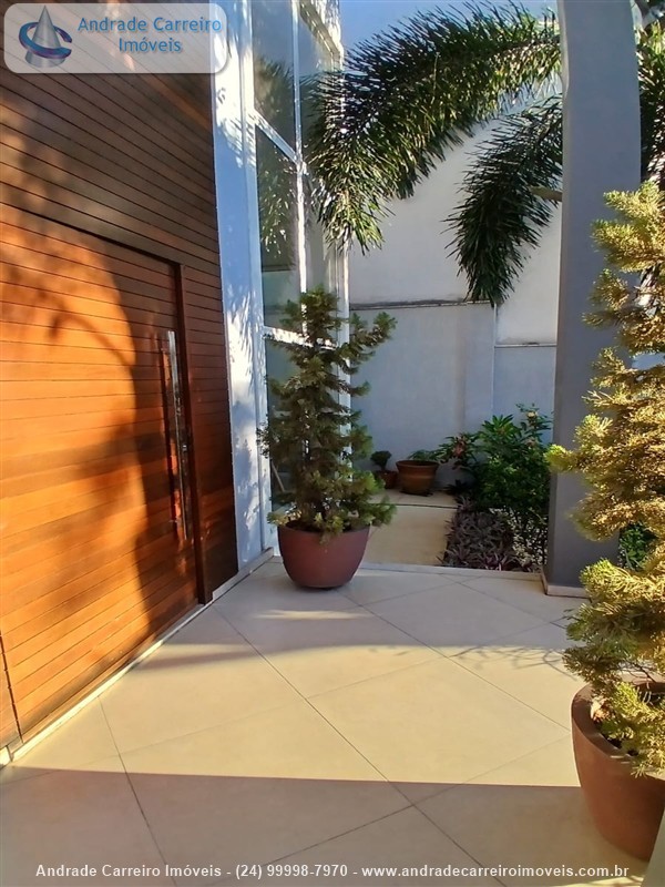Casa a Venda no Mirante da Colina em Volta Redonda