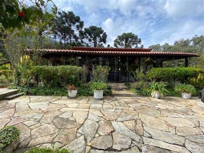 Casa em condomínio à Venda