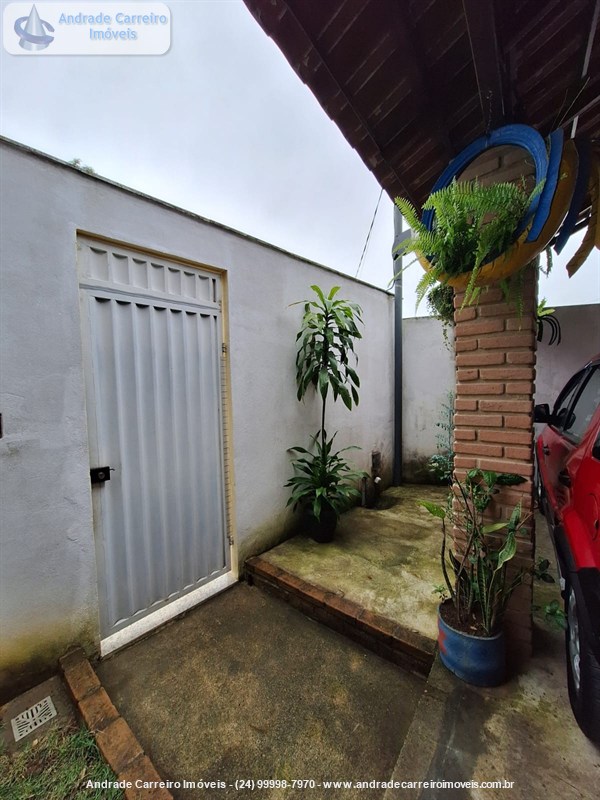 Casa para Venda ou Alugar no Jardim Brasília 2 em Resende
